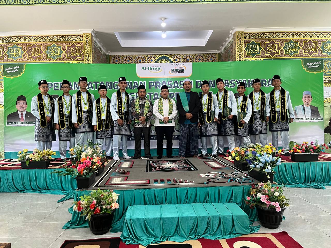 Ponpes Pesantren IBS 2 Pekanbaru Gelar Penandatanganan Prasasti dan Tasyakuran Kelulusan Santri Angkatan Pertama
